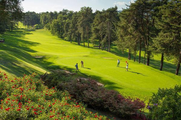 1-VARIE-The-5-most-beautiful-GOLF-CLUBs-in-Italy 1-VARIE-The-5-most-beautiful-GOLF-CLUBs-in-Italy