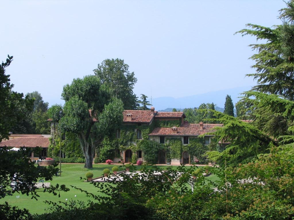 3GolfVerona,clubhouse