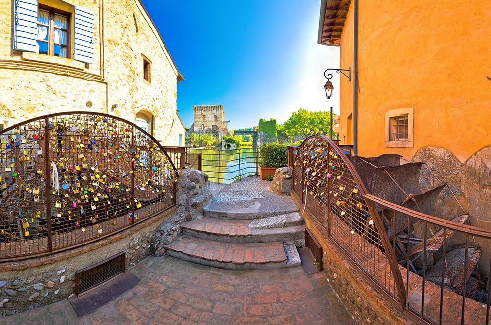 Borghetto-view