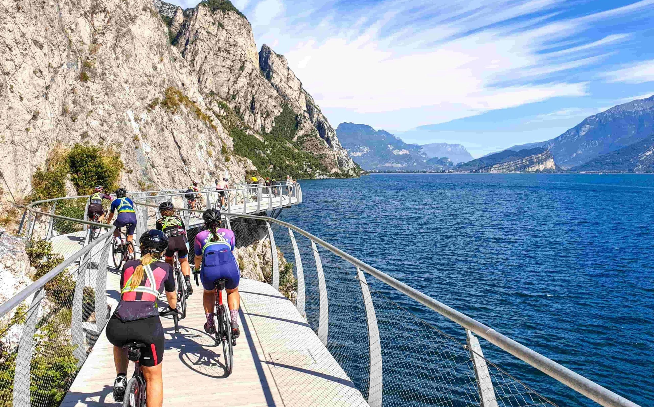 In bicicletta sul Lago di Garda: cosa vuol dire essere un bike hotel?